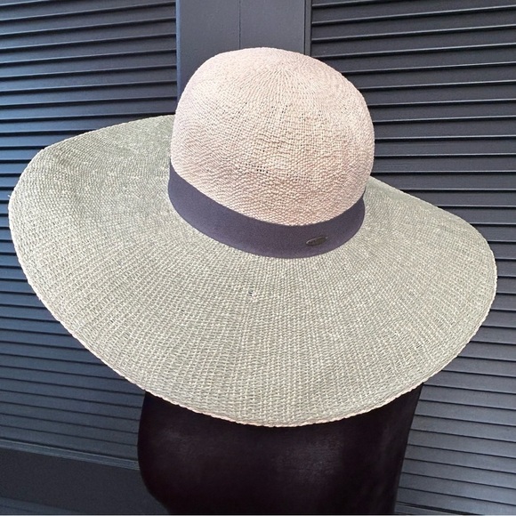 C.C 100% Paper Wide Brim TwoToned Hat, Raffia Flowers on Gray Band Cream & Green - Picture 4 of 12